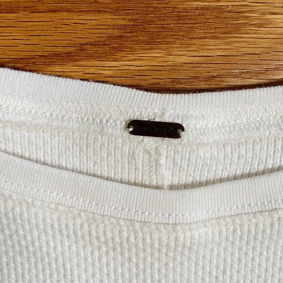 Free People Newbie Rosy Cuff Ski Thermal Top Long Sleeve Fitted Waffle Shirt - Picture 4 of 8